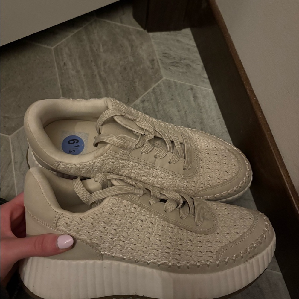 Women's Beige Sneakers